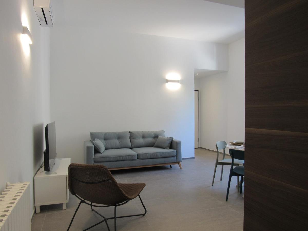 Make A Wish - Near The Center With Private Parking Apartment Como Exterior photo